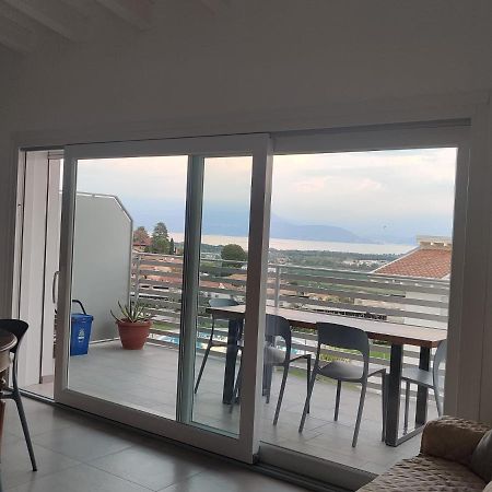 Bilocale In Residence Vista Lago Con Piscina Polpenazze del Garda Exterior foto