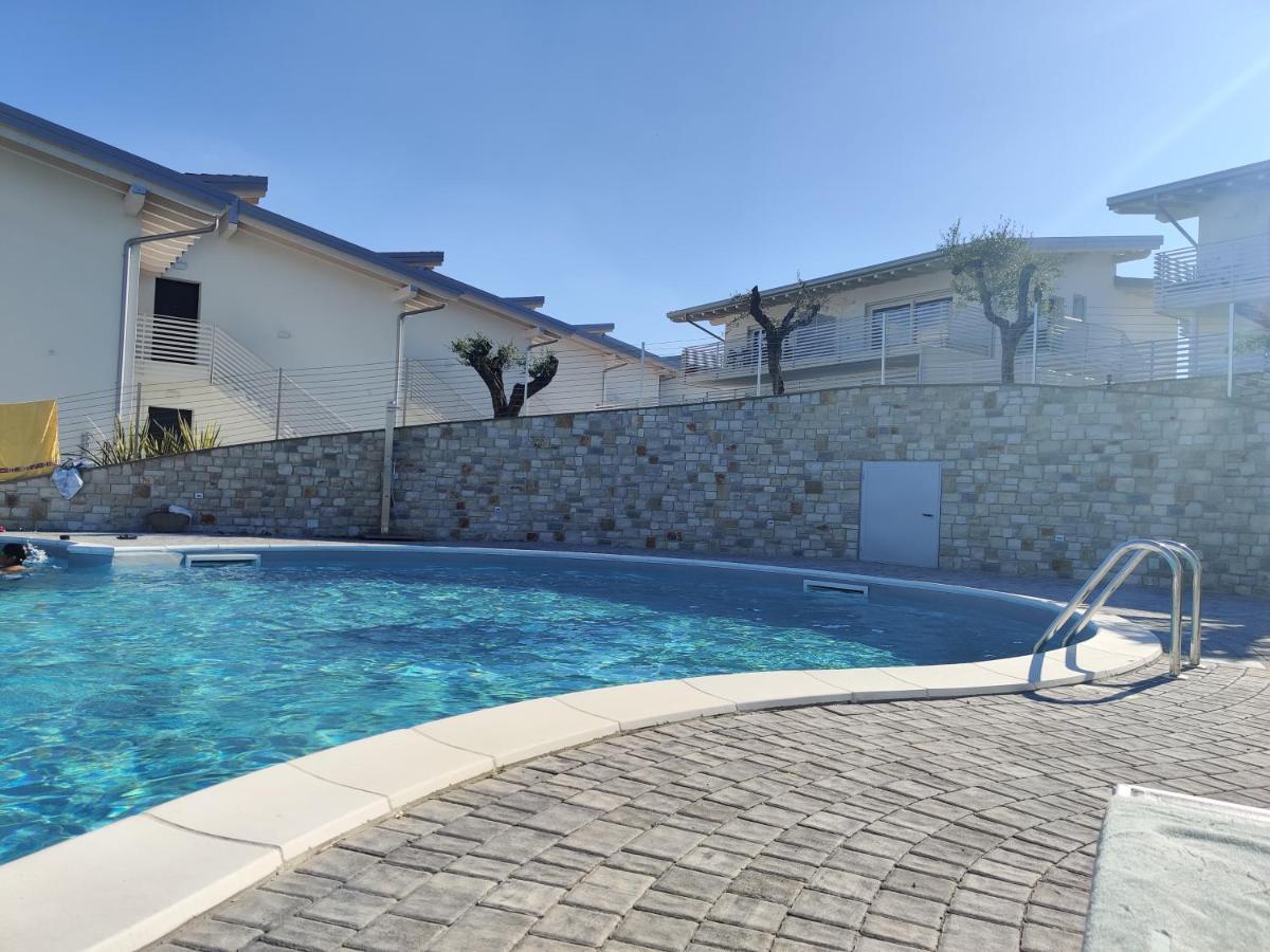 Bilocale In Residence Vista Lago Con Piscina Polpenazze del Garda Exterior foto