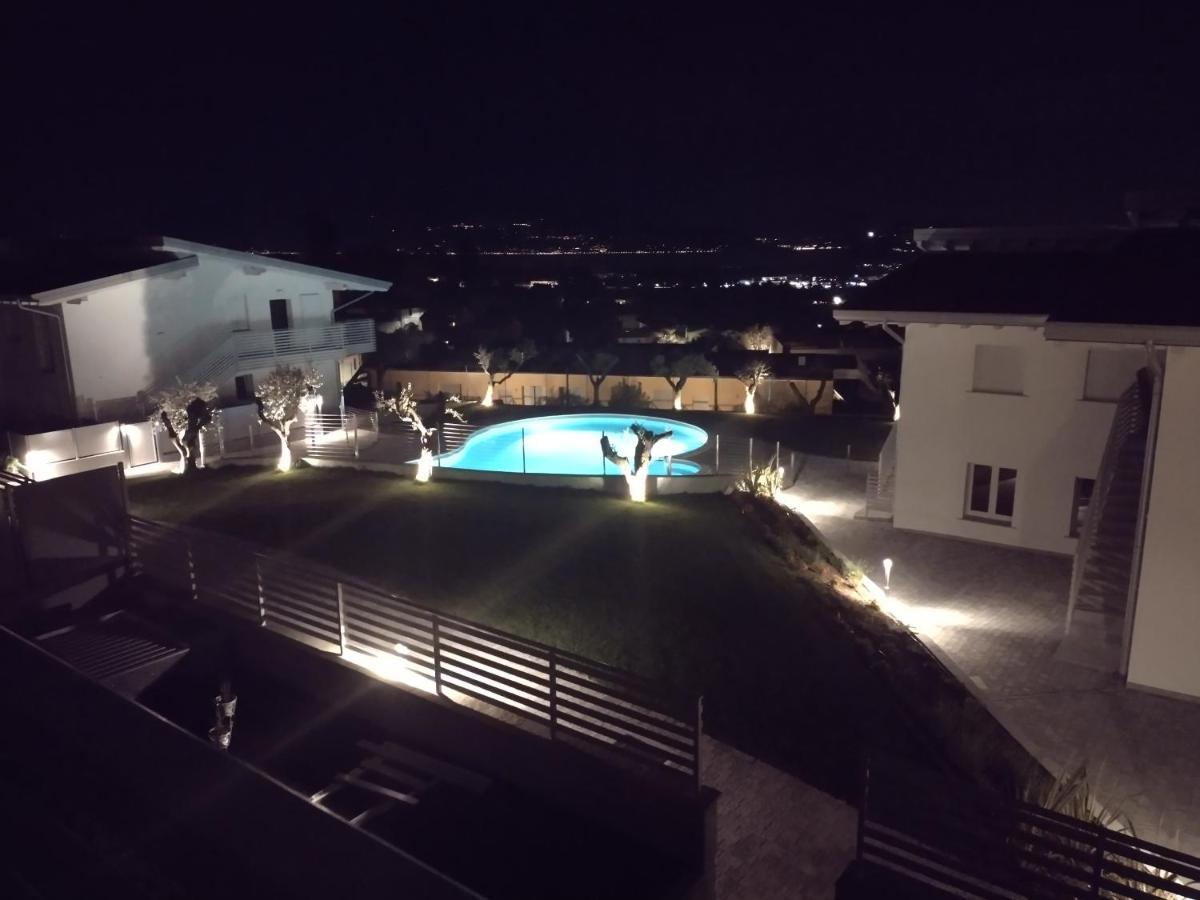Bilocale In Residence Vista Lago Con Piscina Polpenazze del Garda Exterior foto