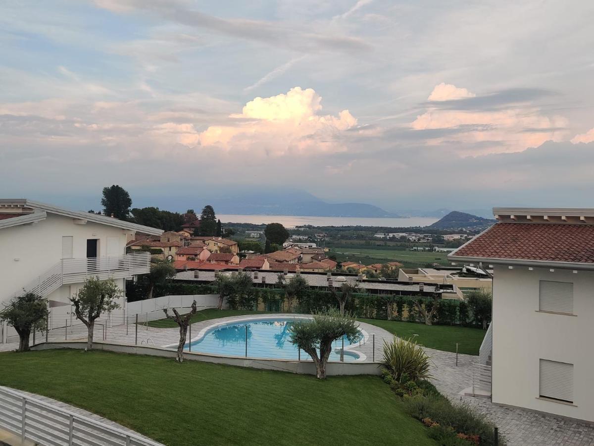 Bilocale In Residence Vista Lago Con Piscina Polpenazze del Garda Exterior foto